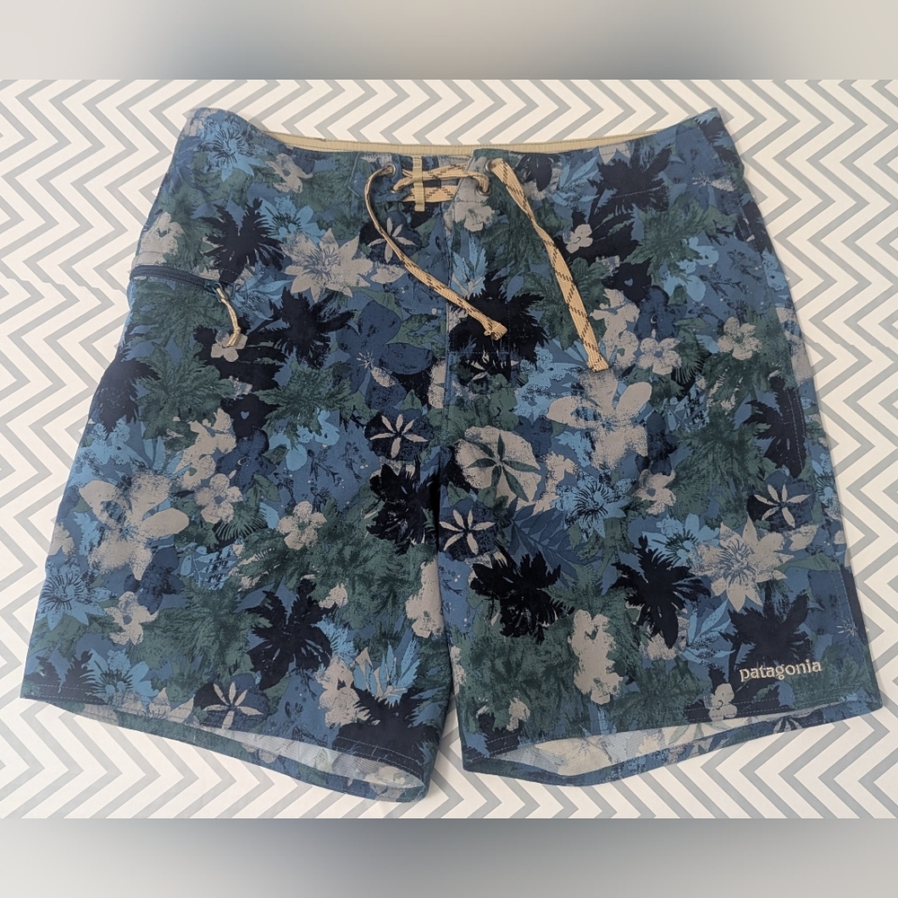 Patagonia Men's Stretch Planing Floral Boardshorts 32